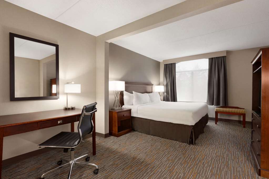 Wingate by Wyndham Bridgeport Clarksburg - photo 33