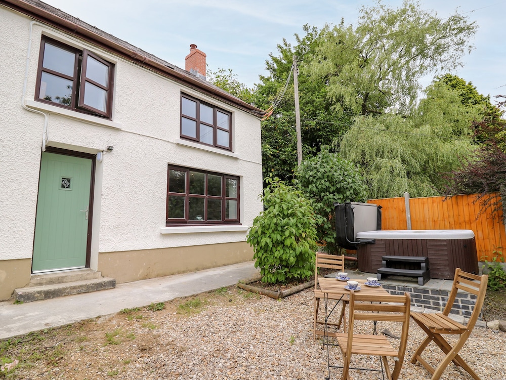 Fisherman's Cottage — 4-Star Luxury Hotel in Llandysul, United Kingdom
