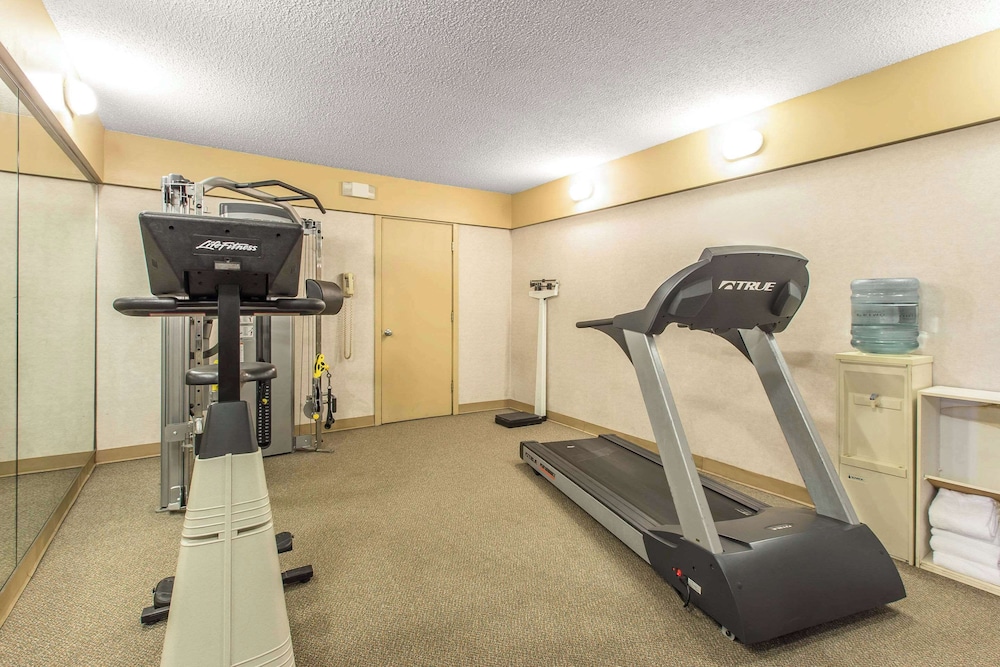 Quality Inn & Suites McDonough South I 75 - photo 12