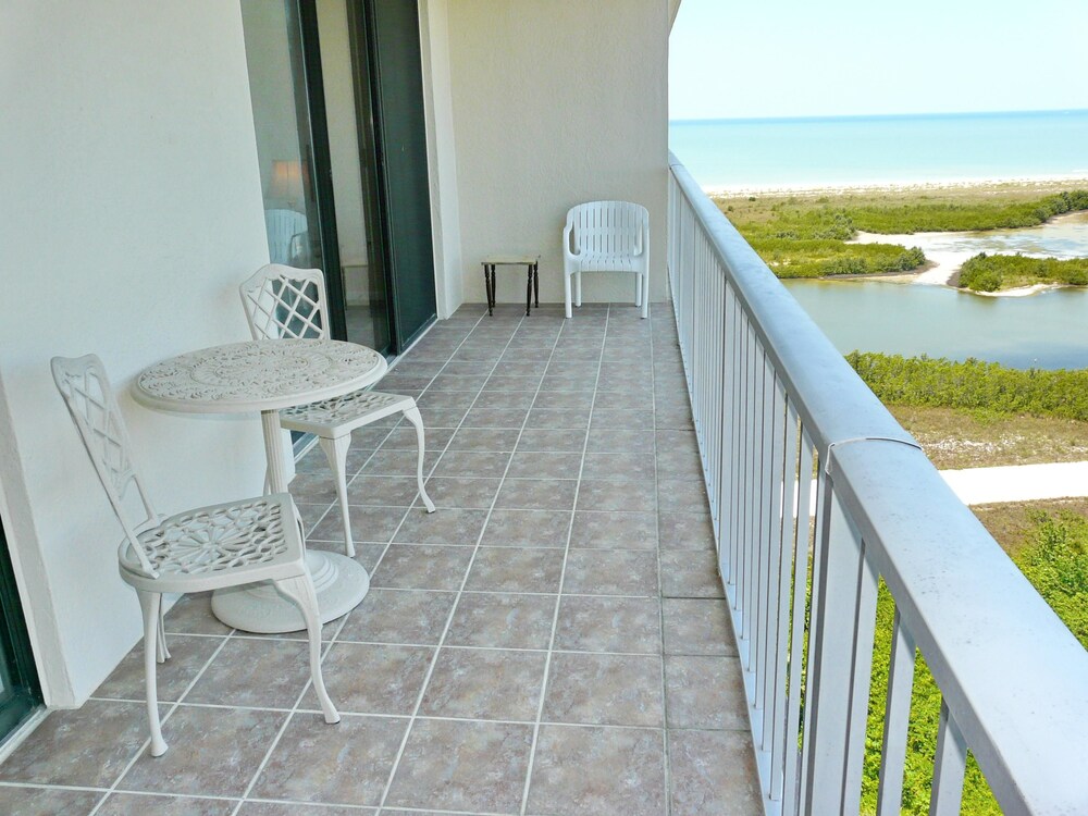 South Seas Tower 4 1510 - photo 24