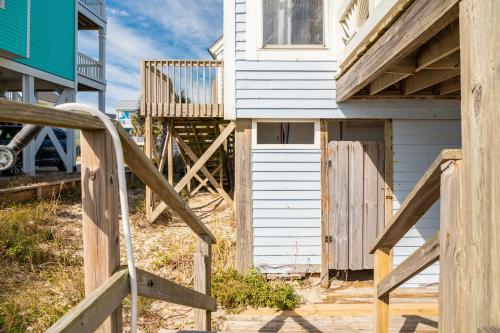 Cuddlefish by Oak Island Accommodations - photo 32