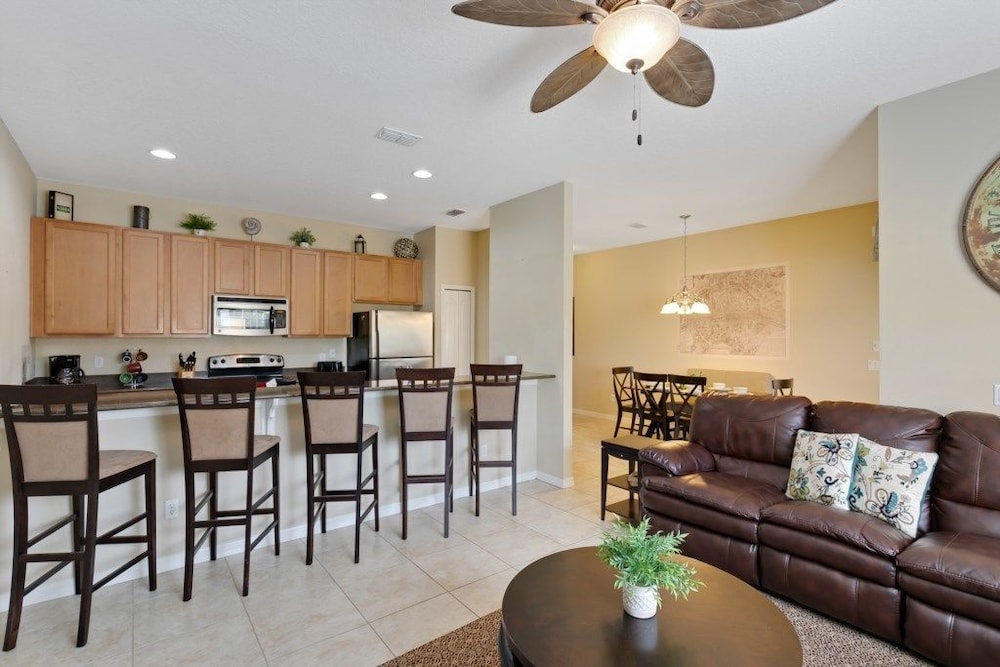 4BR Townhome Paradise Palms by SHV 8978 - featured photo