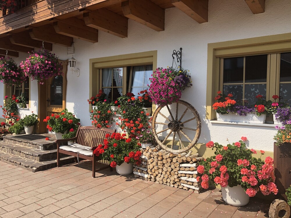 Landgasthof Brandtner Wirt — hotel in Deggendorf