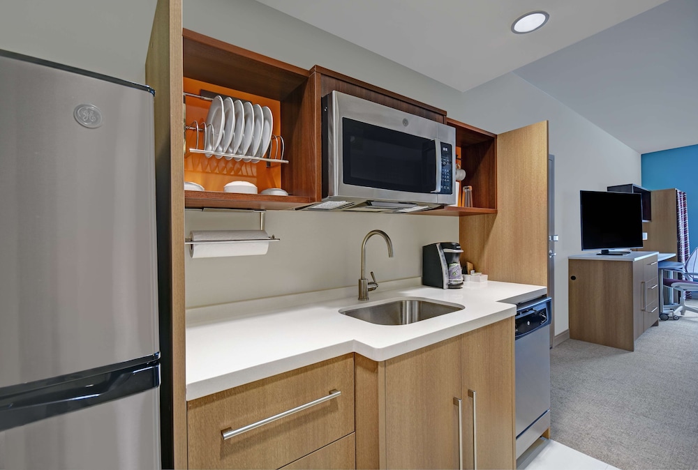 Home2 Suites by Hilton Blacksburg University - photo 16
