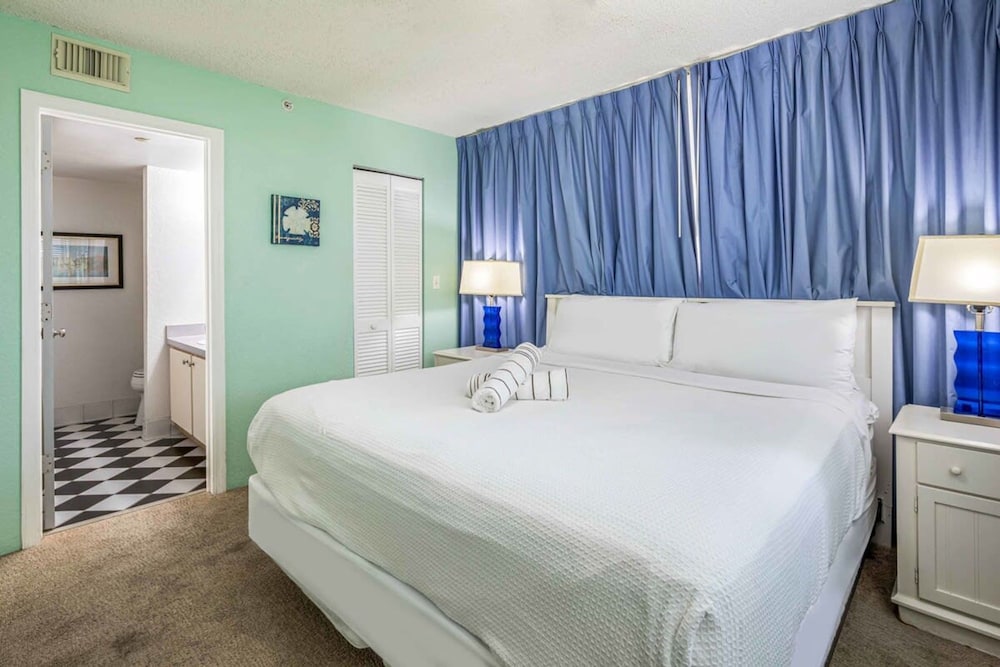Tortuga Suite at Sunrise Suites Resort Heated Pool Hot Tub & Free Parking - photo 12