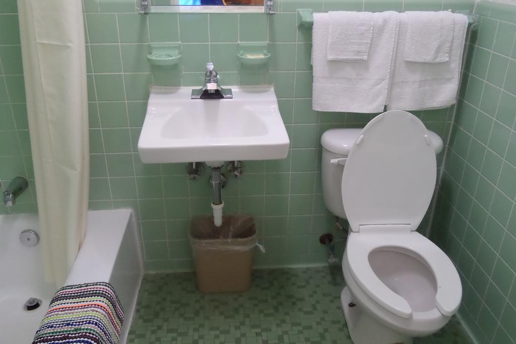 Brookwood Motel - photo 9