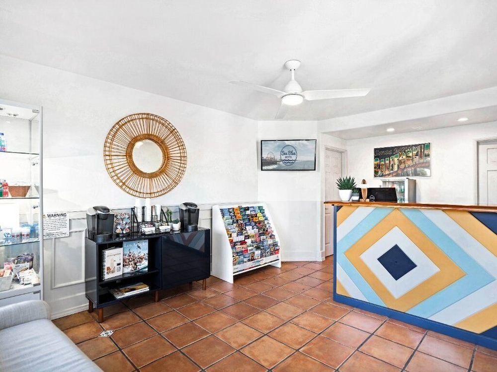 Sea Blue Hotel - photo 4