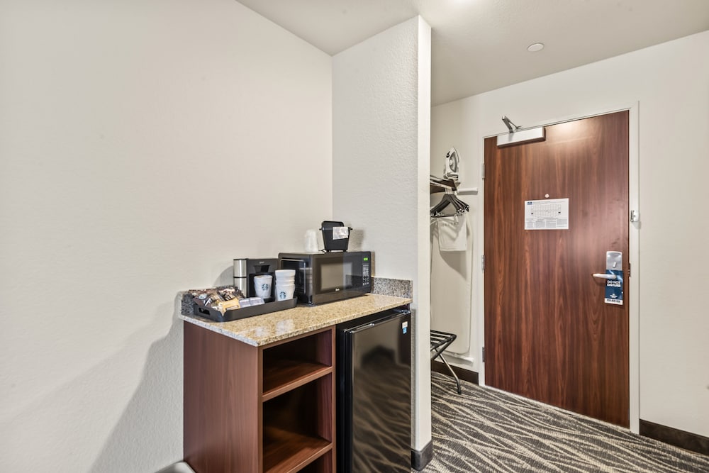 Cobblestone Hotel & Suites Cullman - photo 48
