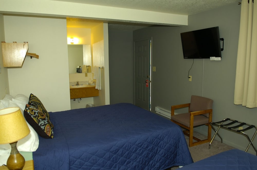 Trout Montana Motel - photo 43