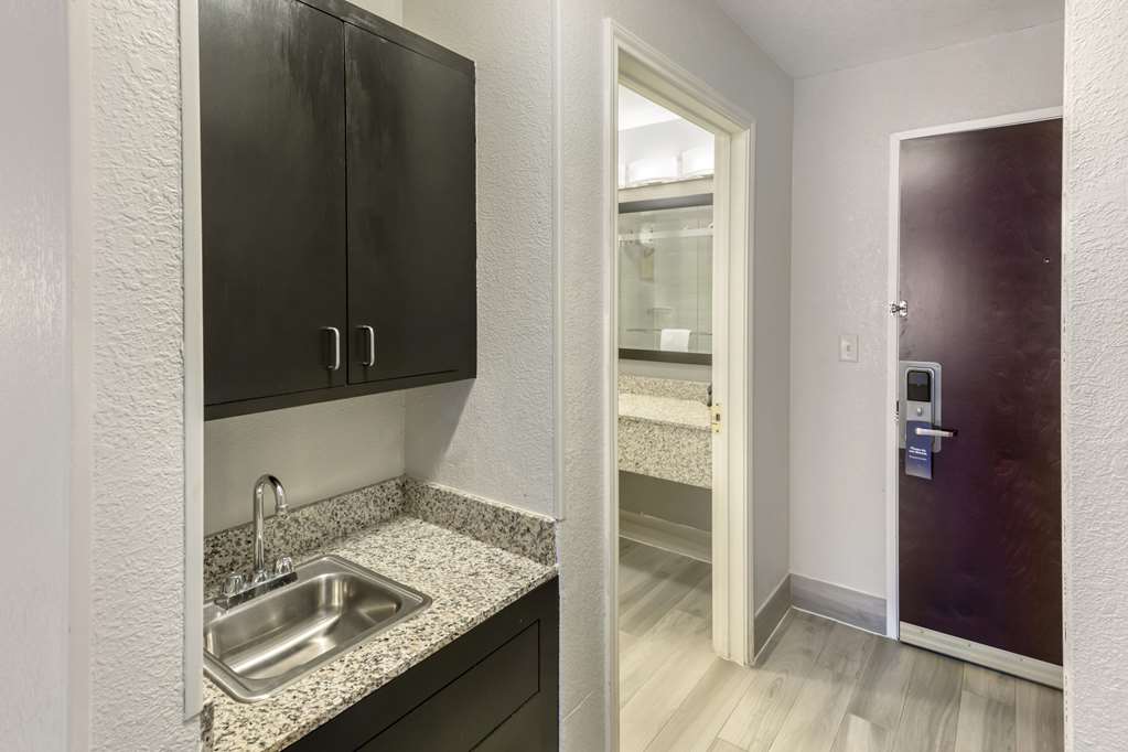 Comfort Inn & Suites Andrews - photo 20