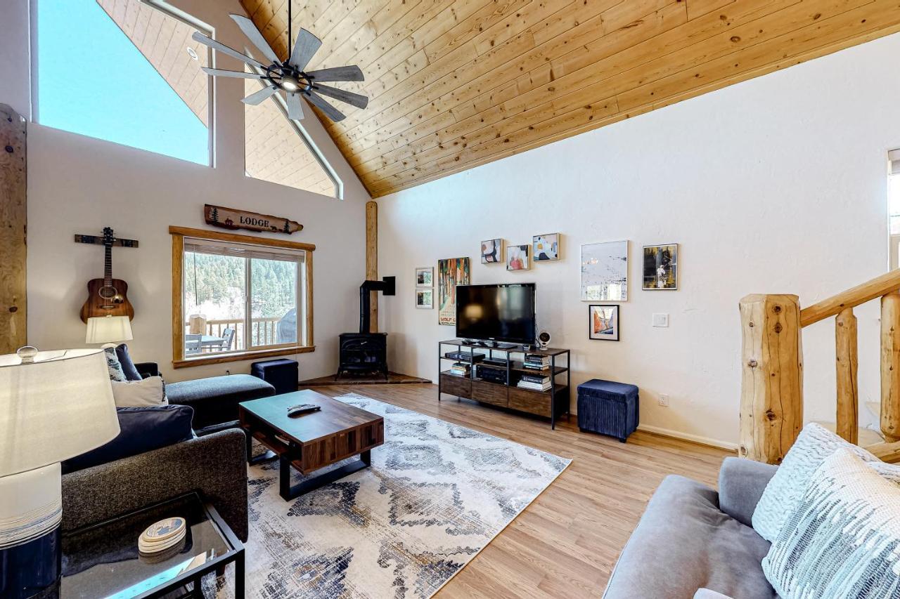 Riverfront Lodge — 4-Star Luxury Hotel in Pagosa Springs, United States