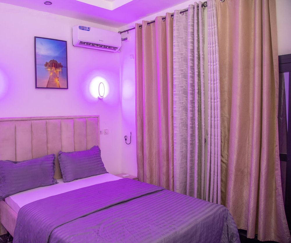 Residence Tade — 4-Star Luxury Hotel in Douala, Cameroon