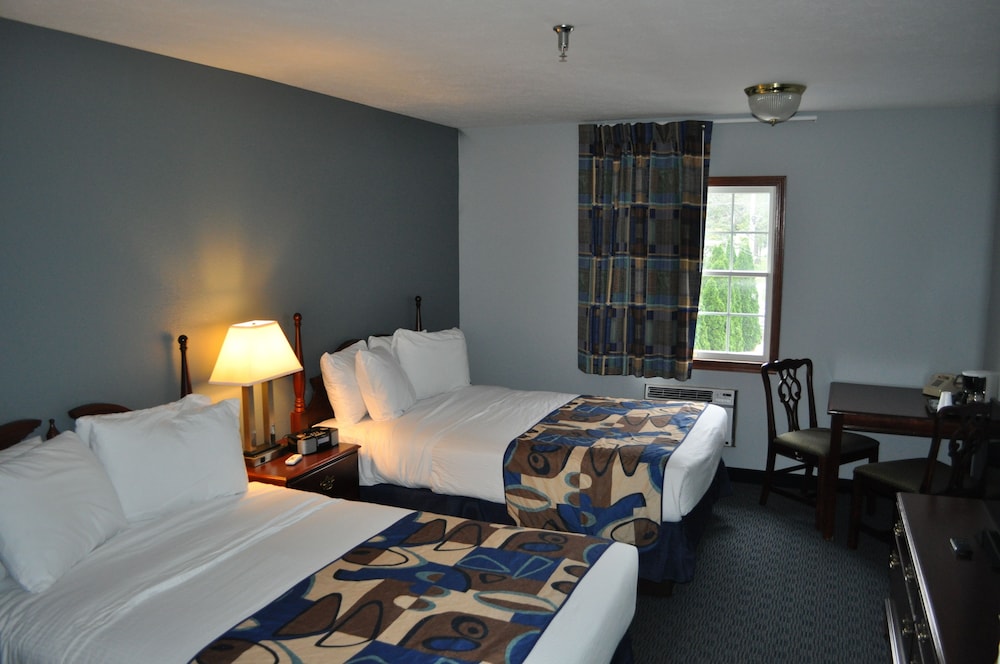 Grand Islander Hotel - photo 4
