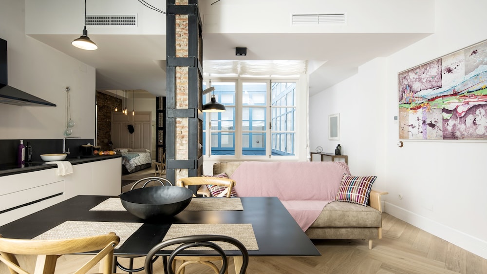 Nomeolvides Malagaflat — 4-Star Luxury Hotel in Malaga, Spain