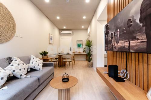Modern 2 bedroom apt close to Paseo La Galeria — 4-Star Luxury Hotel in Asuncion, Paraguay