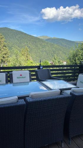 Villa Kyra Luxury — 4-Star Luxury Hotel in Sinaia, Romania
