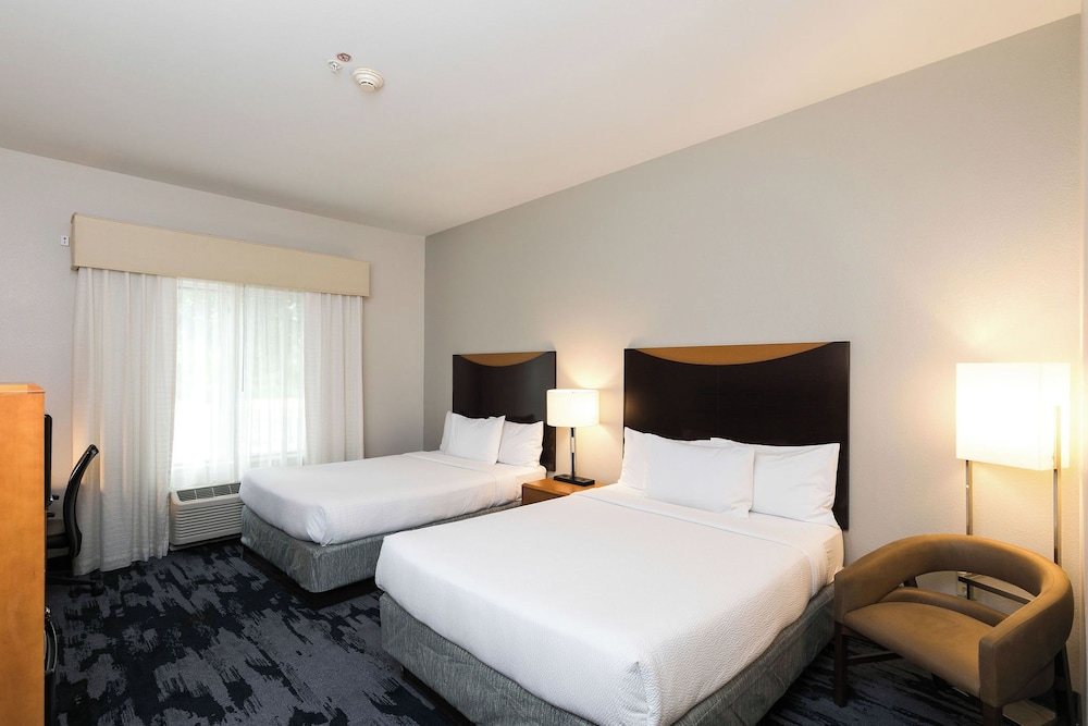 Fairfield Inn & Suites by Marriott Milwaukee Airport - photo 30