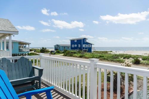 Footprints In The Sand by Oak Island Accommodations - photo 29