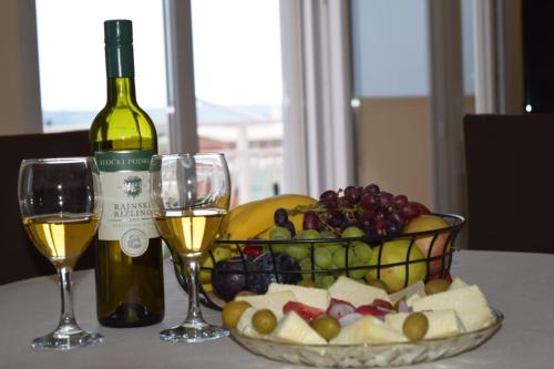 Apartments Marta — 4-Star Luxury Hotel in Kastel Novi, Croatia