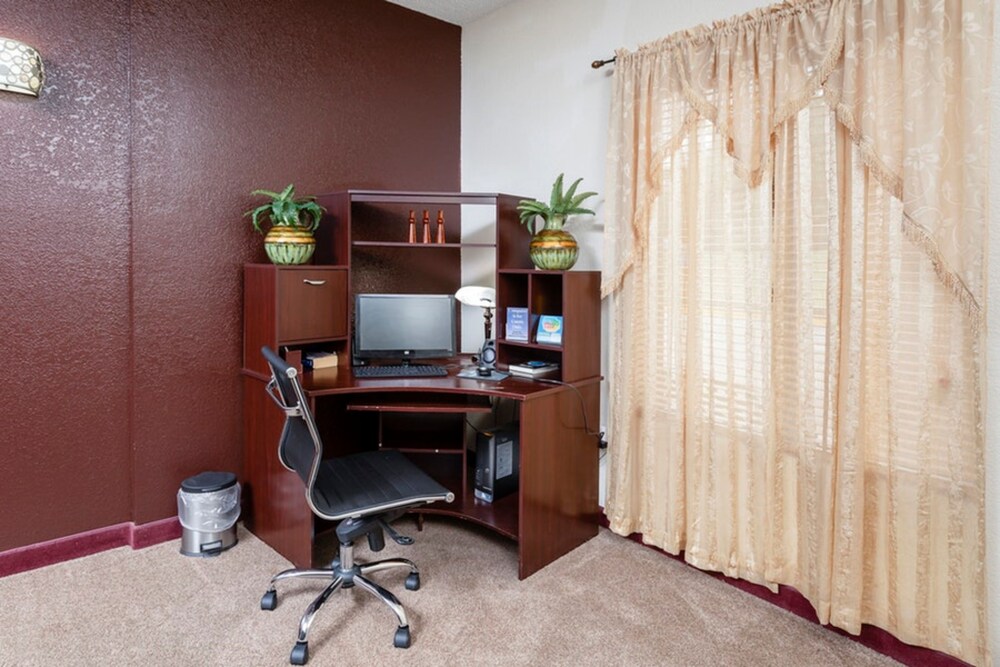 Regency Inn & Suites Biloxi - photo 23