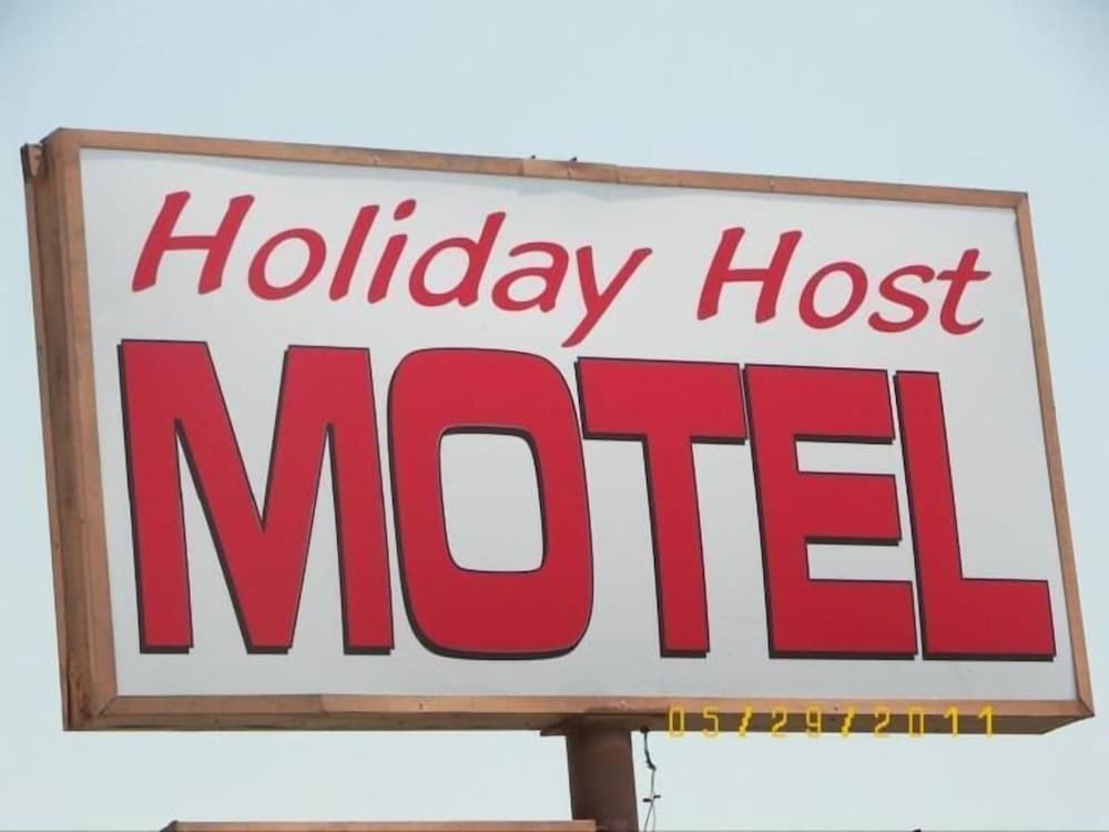 Holiday Host Motel - photo 20