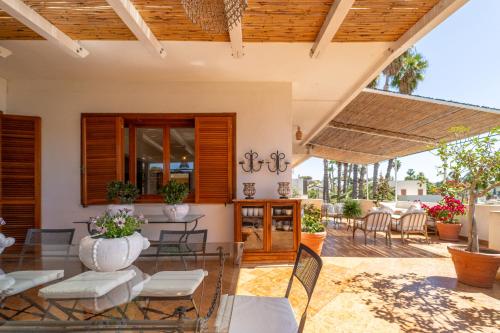 Villa Silvia 30mt from the Beach sea view — 4-Star Luxury Hotel in Siracusa, Italy