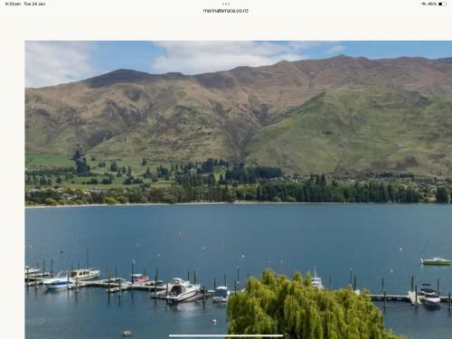 Lakeside Penthouse Studio — 4-Star Luxury Hotel in Wanaka, New Zealand
