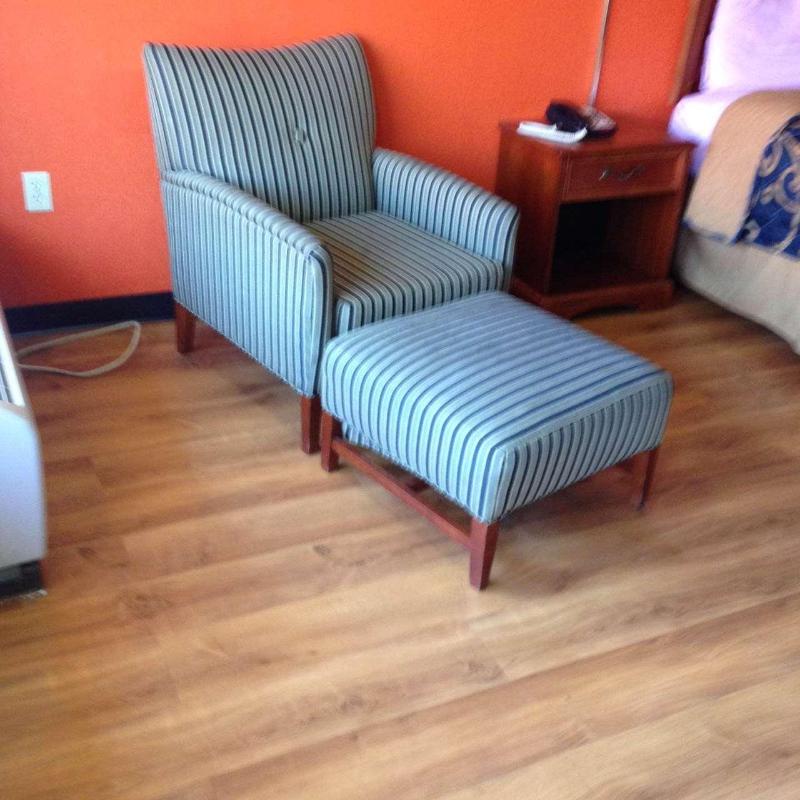 Americas Best Value Inn Forest - photo 17