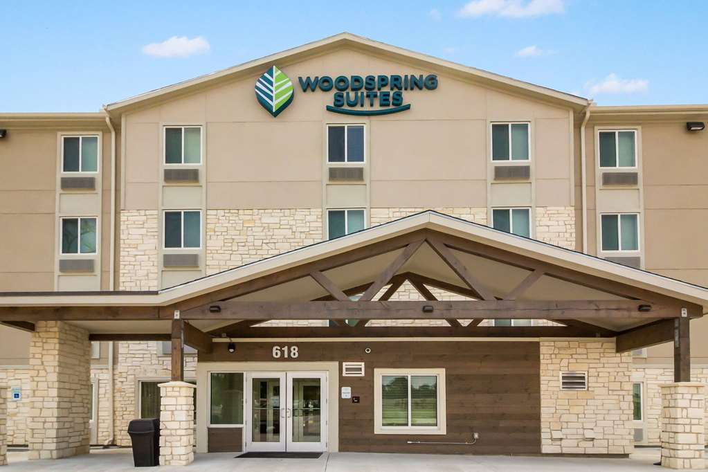 WoodSpring Suites Lake Jackson - featured photo