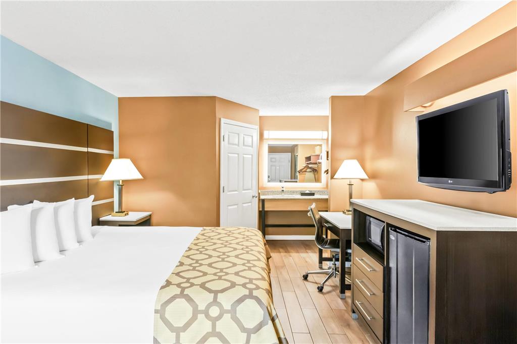 Baymont by Wyndham Forest City - photo 29
