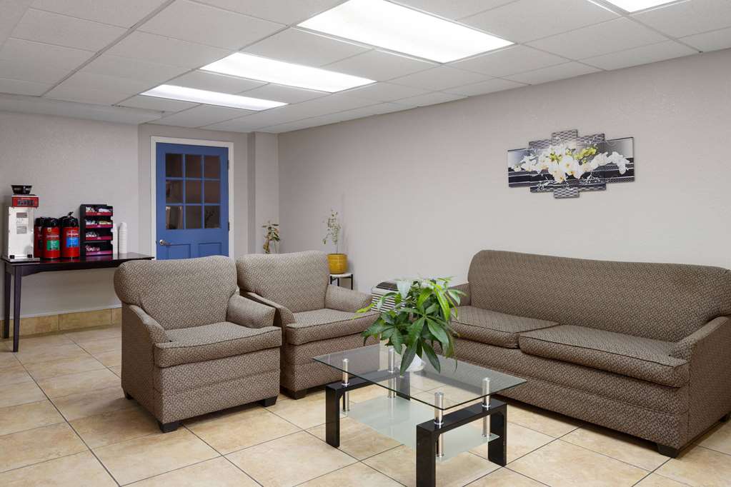 Days Inn by Wyndham Montgomery I 85 - photo 6