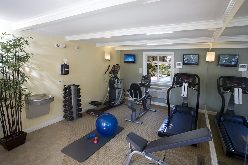 The Cottages Hotel - photo 23