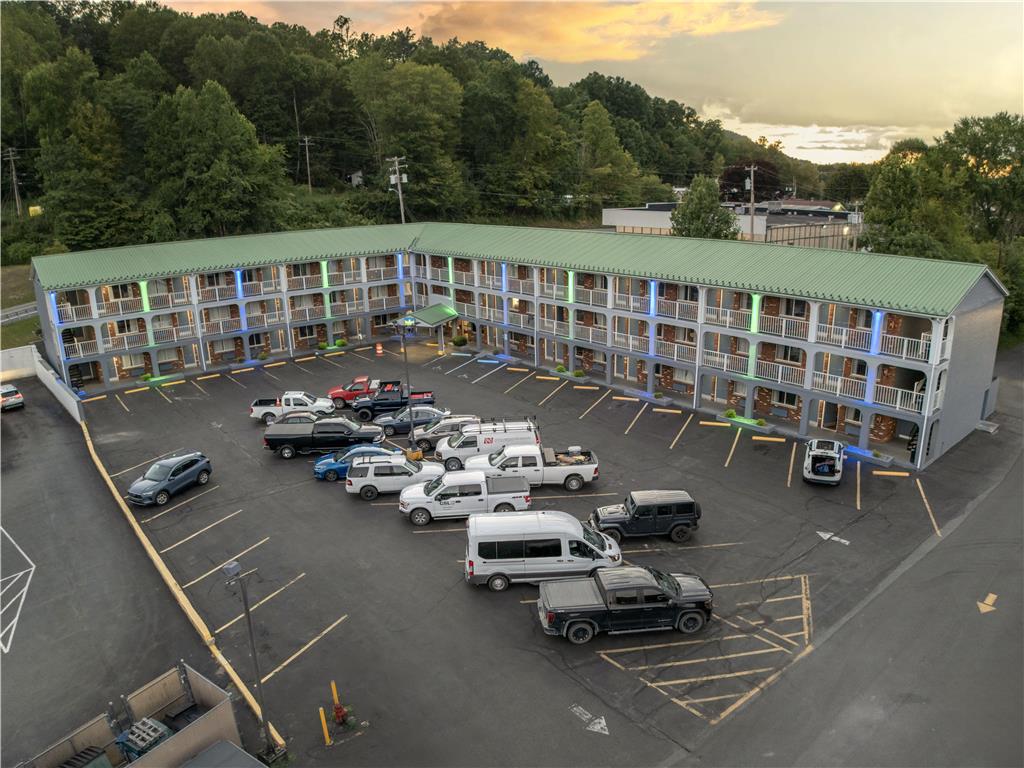 SureStay Hotel by Best Western Summersville - photo 30
