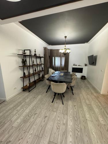 Ultracentral Luxury Apartment Bucharest — 4-Star Luxury Hotel in Bucharest, Romania