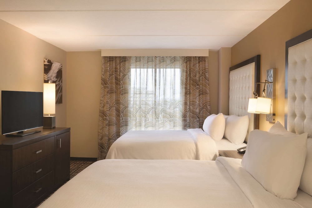 Embassy Suites Oklahoma City Downtown Medical Center - photo 6