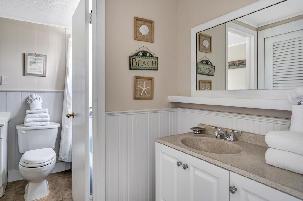 Driftwood Resort - photo 244