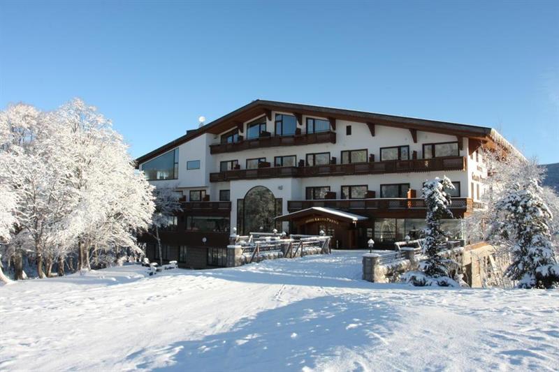 Hotel Grand Phenix Okushiga in Nagano, Japan