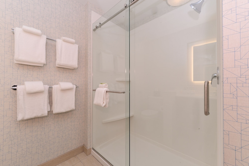 Holiday Inn Express & Suites West Melbourne by IHG - photo 34