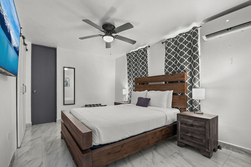 Private Pool Pet friendly Steps to the Beach in Naguabo, Puerto Rico