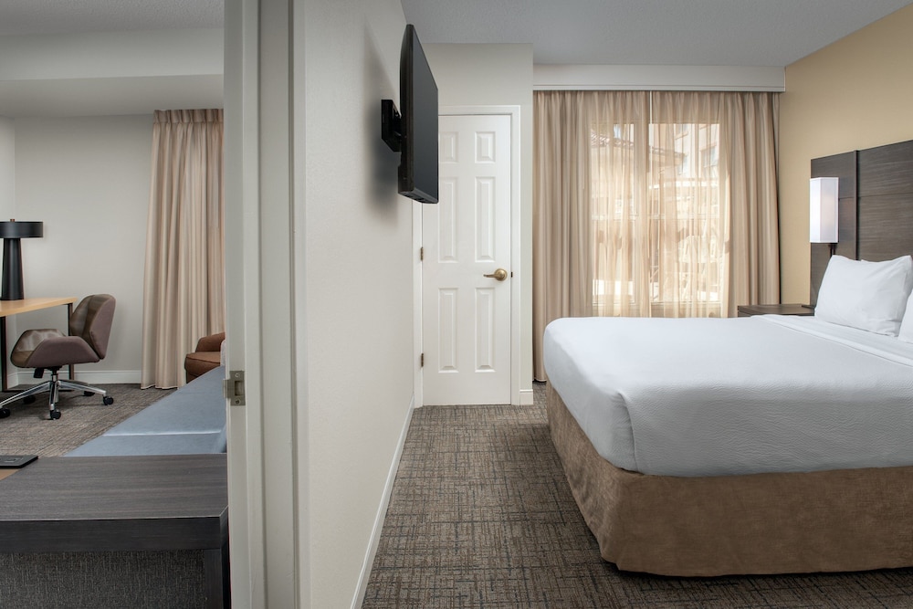Residence Inn by Marriott Phoenix Airport - photo 8