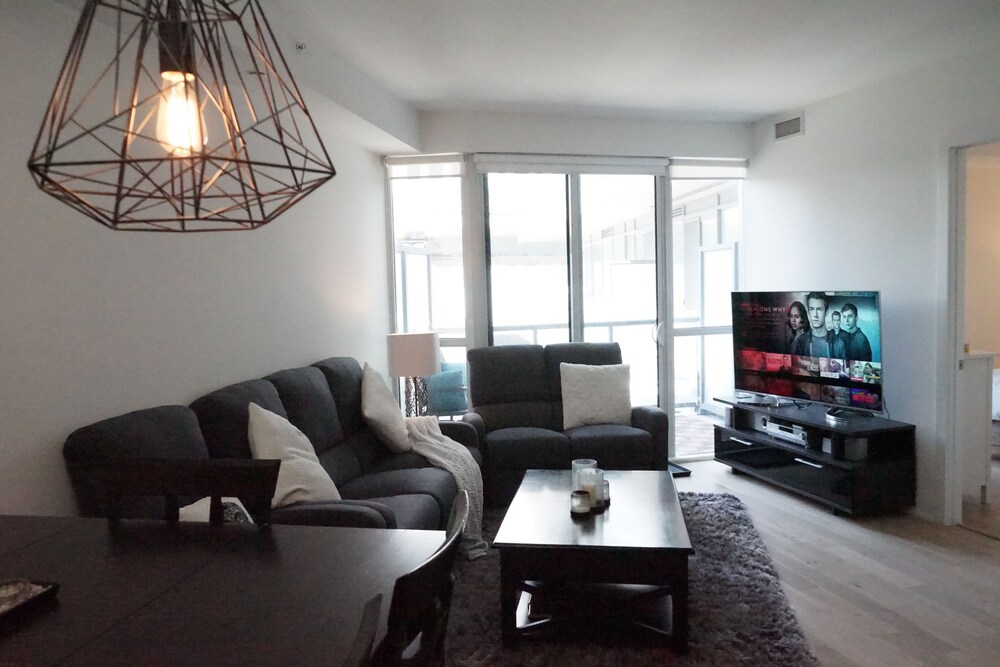 The Mews Boutique Suites — 4-Star Luxury Hotel in Toronto, Canada