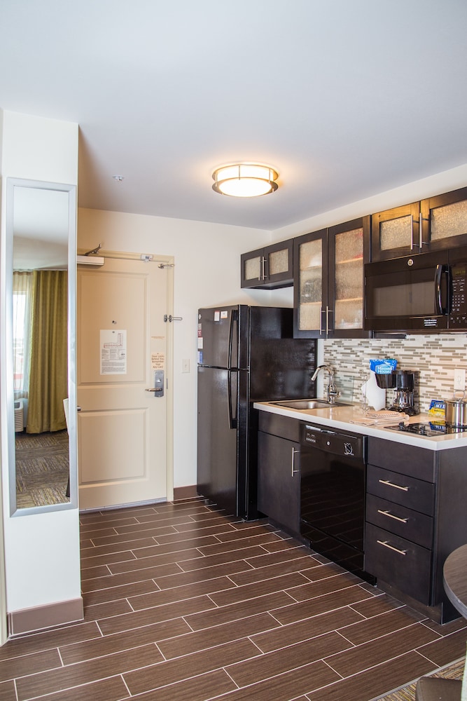 Candlewood Suites Denver North Thornton by IHG - photo 27