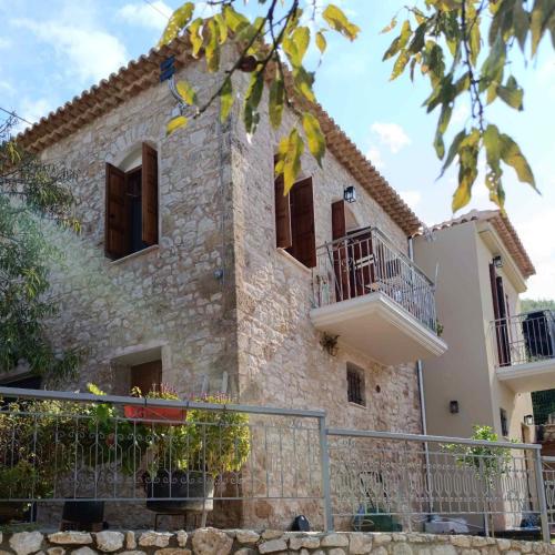 Nostos Old Town — 4-Star Luxury Hotel in Kyparissia, Greece
