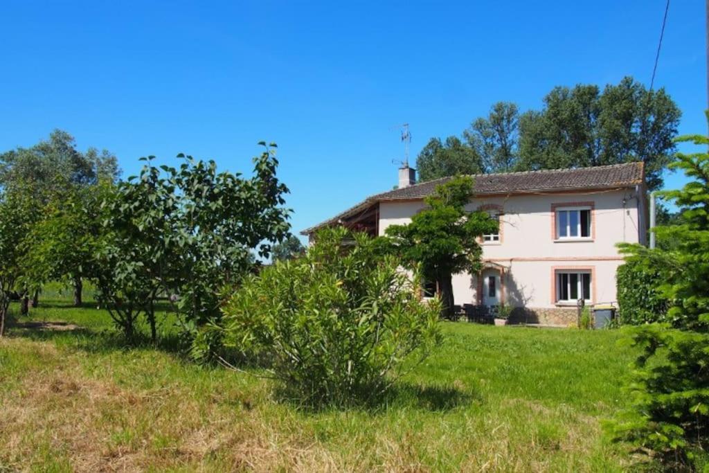 La Case a Jane Gite Familial En Pays Tarnais — 4-Star Luxury Hotel in Coufouleux, France