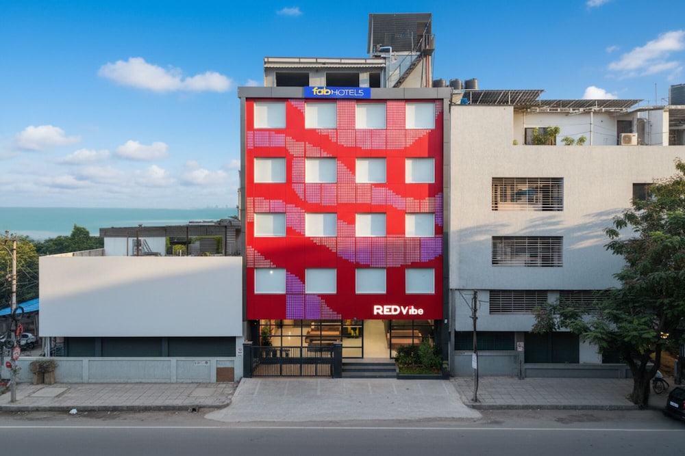 Fabhotel Red Vibe in Bhopal, India