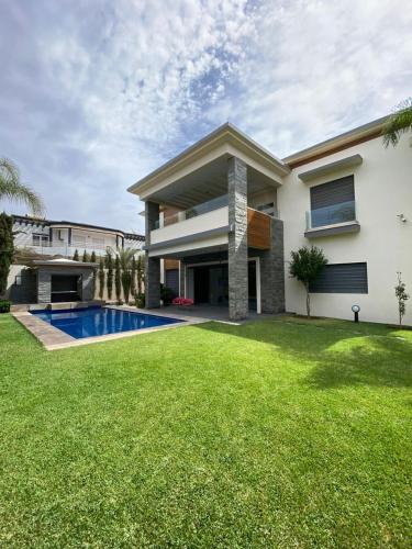 Wonderful 6 bdrms villa with pool MH63040 — 4-Star Luxury Hotel in Agadir, Morocco