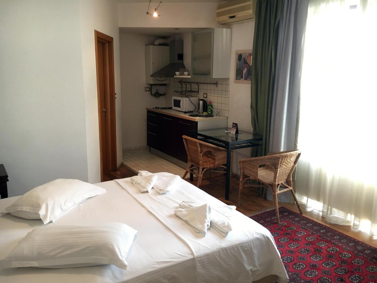 Bucharest Last Minute Accommodation — 4-Star Luxury Hotel in Bucharest, Romania