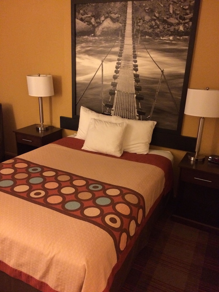 Super 8 by Wyndham Idaho Falls - photo 9