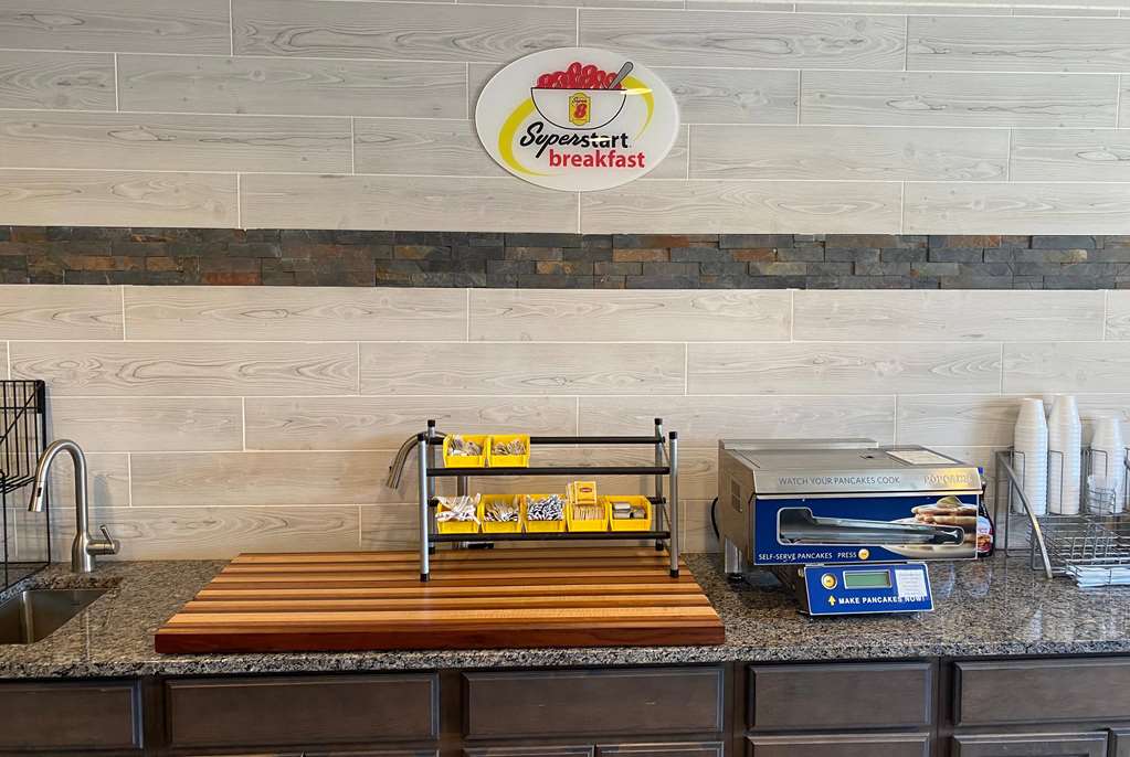 Super 8 by Wyndham Independence KS - photo 29