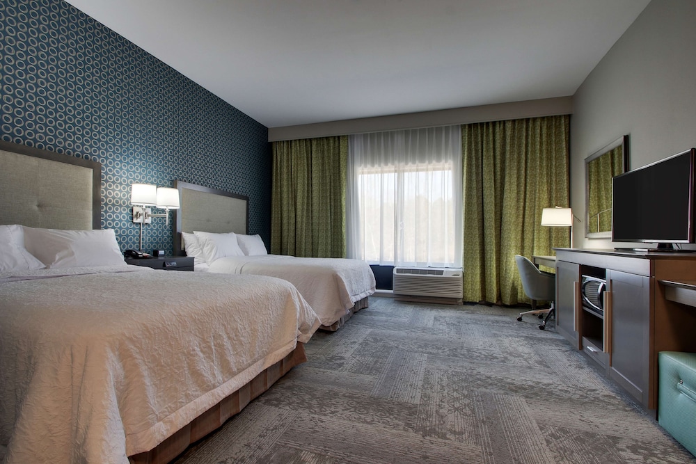 Hampton Inn & Suites Knightdale Raleigh - photo 18